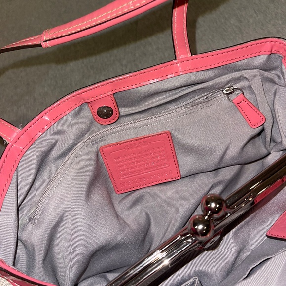 Signature Coach fabric purse with pink patent leather accents - Picture 3 of 4